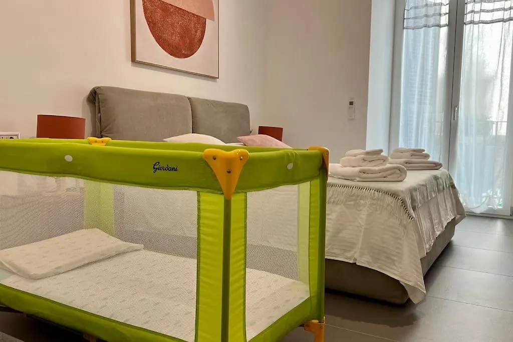 Casa Losito, Boutique Apartment 100 Mq In The Heart Of Naples! 0*, Naples Italy